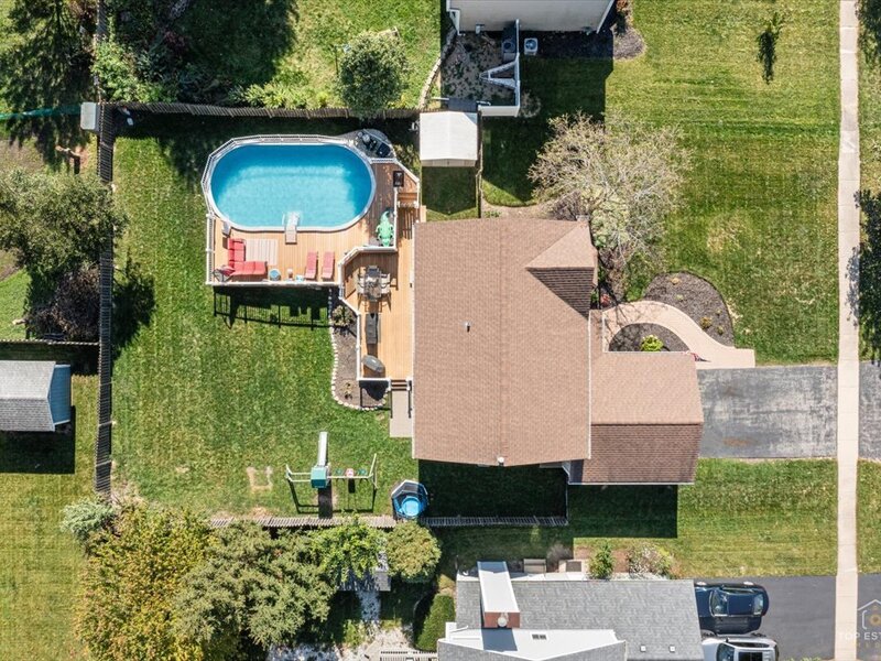 926 E Stone Creek Circle Crystal Lake IL 60014