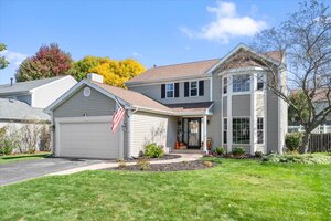 Photo of 926 E Stone Creek Circle Crystal Lake IL 60014
