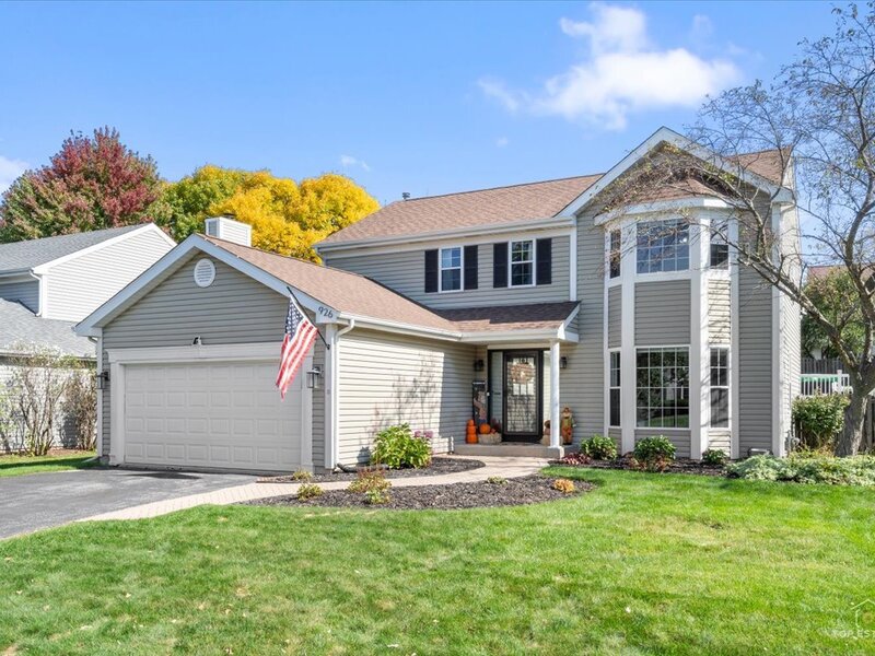 926 E Stone Creek Circle Crystal Lake IL 60014