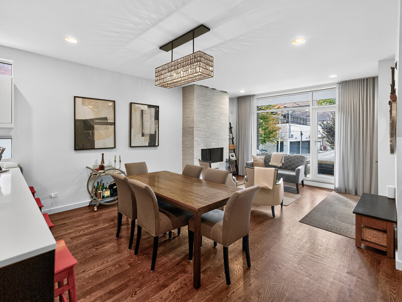 2012 W Shakespeare Avenue Chicago IL 60647