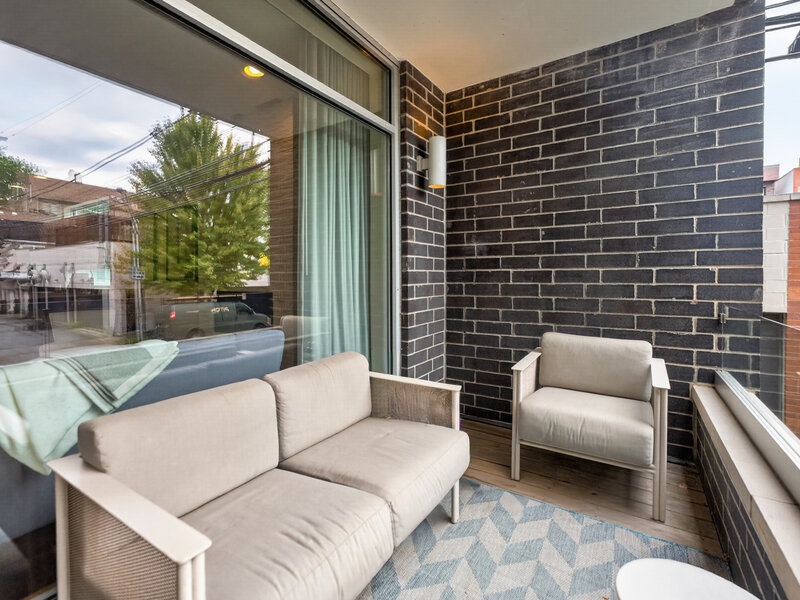 2012 W Shakespeare Avenue Chicago IL 60647