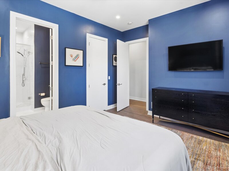 4858 N Kenmore Avenue Chicago IL 60640