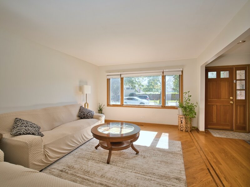 5316 Lee Street Skokie IL 60077