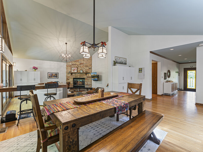 1543 N Saint Marys Road Green Oaks IL 60048