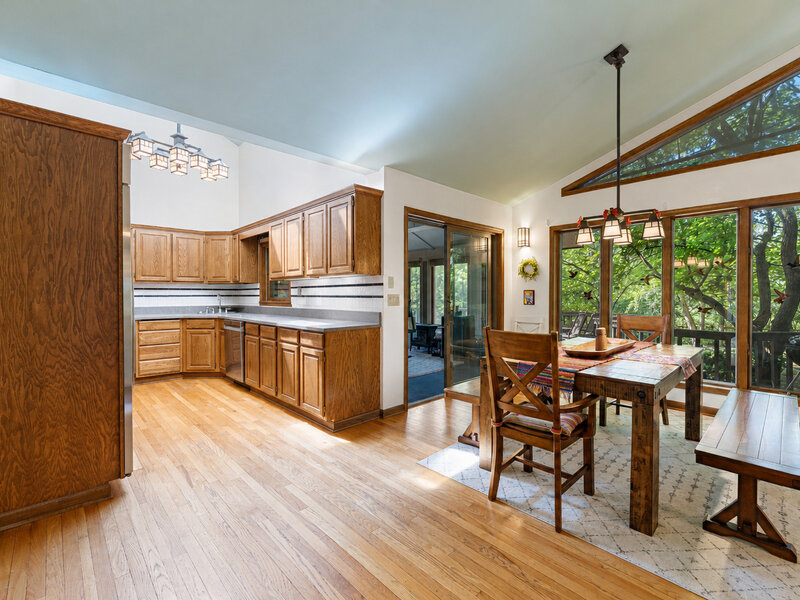 1543 N Saint Marys Road Green Oaks IL 60048