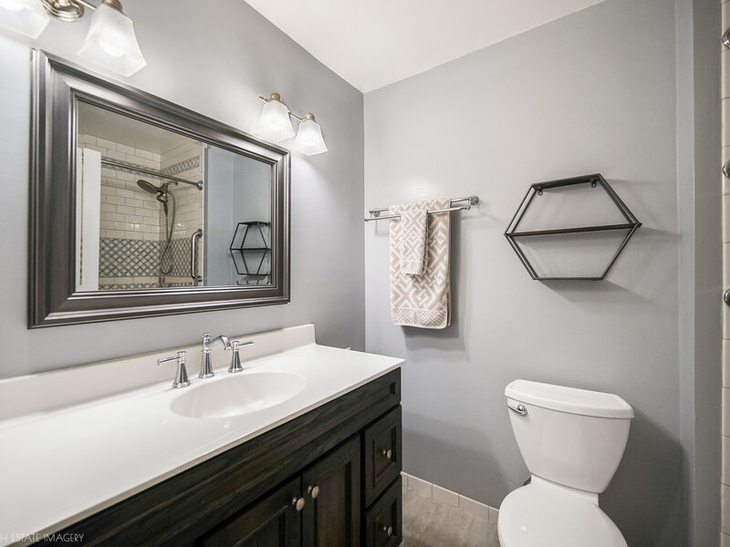 427 Glenys Drive Lemont IL 60439