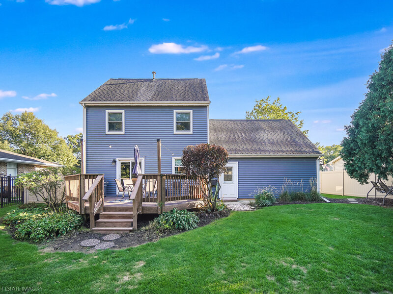 427 Glenys Drive Lemont IL 60439