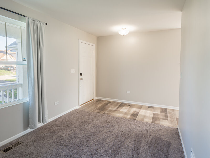 1004 Daniel Street Plano IL 60545