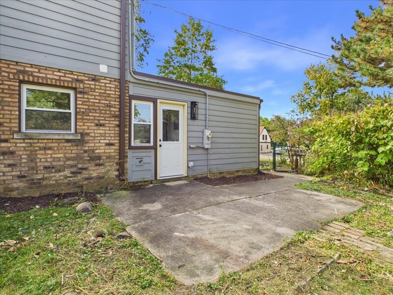 1623 Sawyer Avenue Wheaton IL 60187