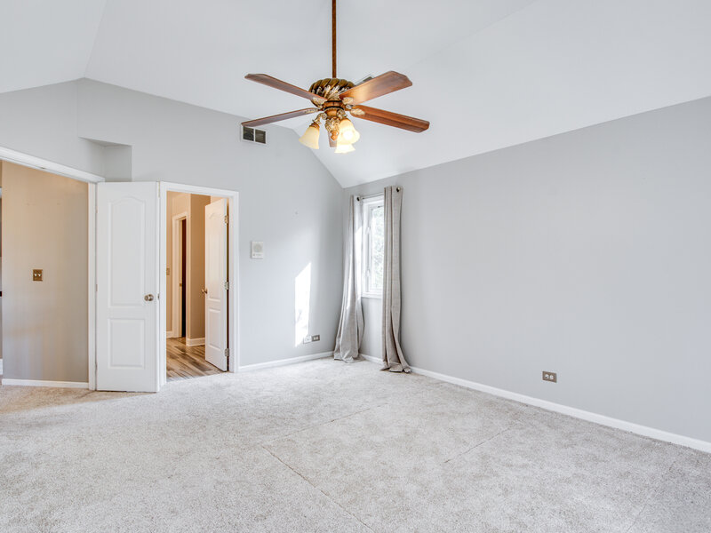 2518 Adamsway Drive Aurora IL 60502