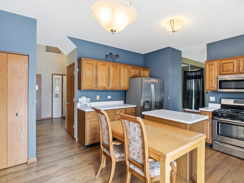 219 S Primrose Lane Round Lake IL 60073