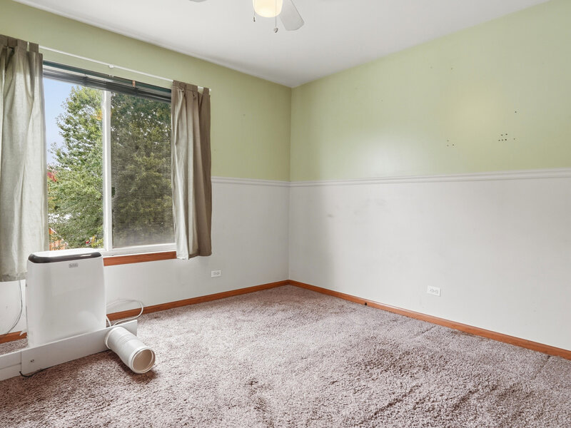 219 S Primrose Lane Round Lake IL 60073