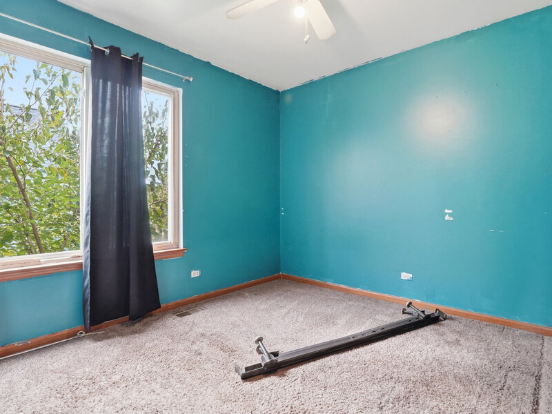 219 S Primrose Lane Round Lake IL 60073