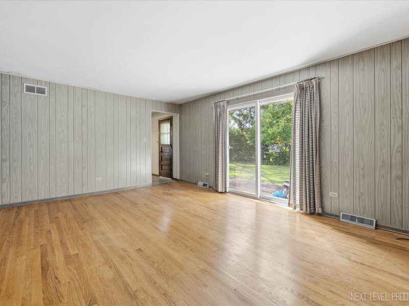 7008 Blackburn Avenue Downers Grove IL 60516
