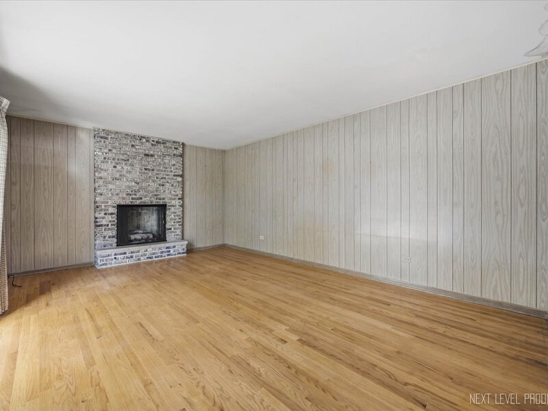 7008 Blackburn Avenue Downers Grove IL 60516