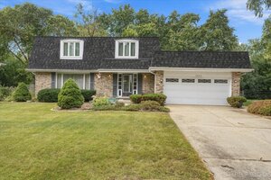 Photo of 7008 Blackburn Avenue Downers Grove IL 60516