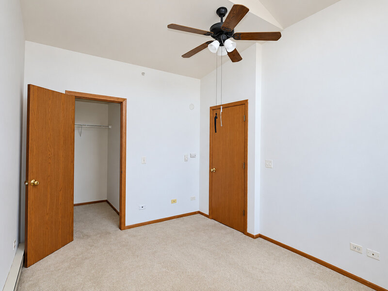 551 Leah Lane Woodstock IL 60098