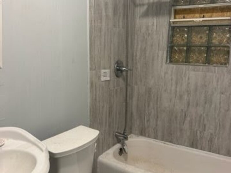 6730 S Sangamon Street Chicago IL 60621