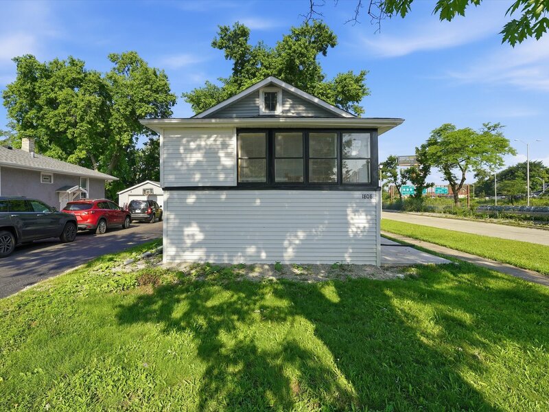 1808 S 22nd Avenue Maywood IL 60153