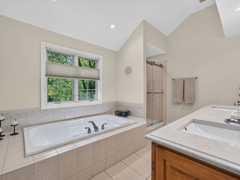21 Maple Avenue Medinah IL 60157