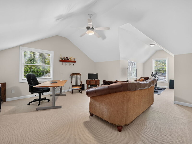 21 Maple Avenue Medinah IL 60157