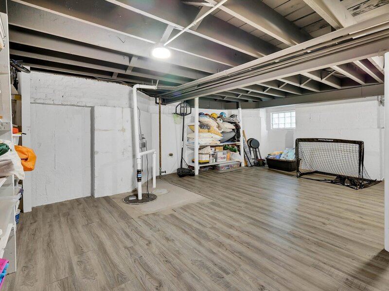6219 W Holbrook Street Chicago IL 60646