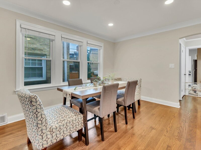 6219 W Holbrook Street Chicago IL 60646