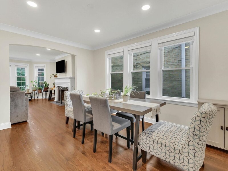 6219 W Holbrook Street Chicago IL 60646