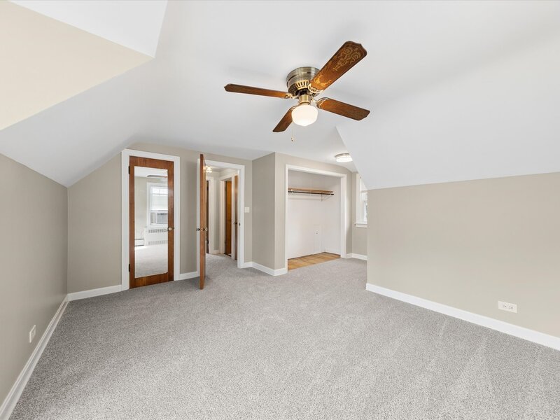 422 S Harvard Avenue Villa Park IL 60181