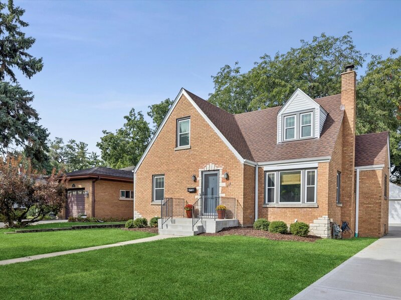 422 S Harvard Avenue Villa Park IL 60181