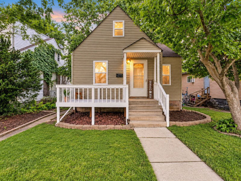 15831 Fisk Street Harvey IL 60426