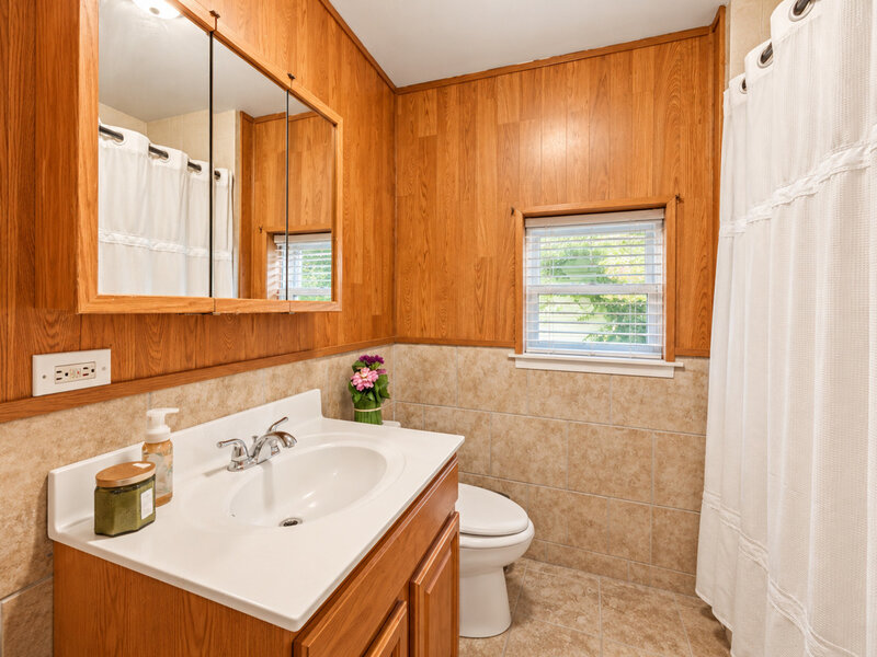15831 Fisk Street Harvey IL 60426