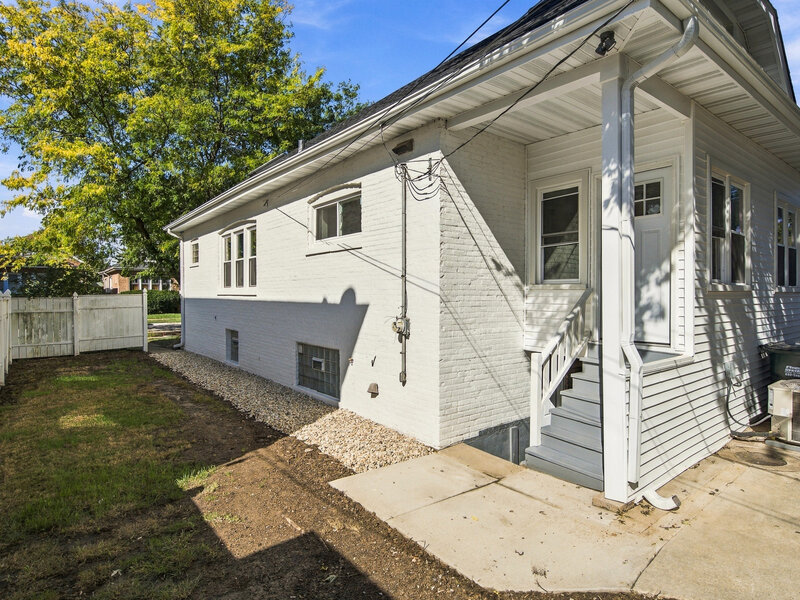 2533 Wood Street River Grove IL 60171