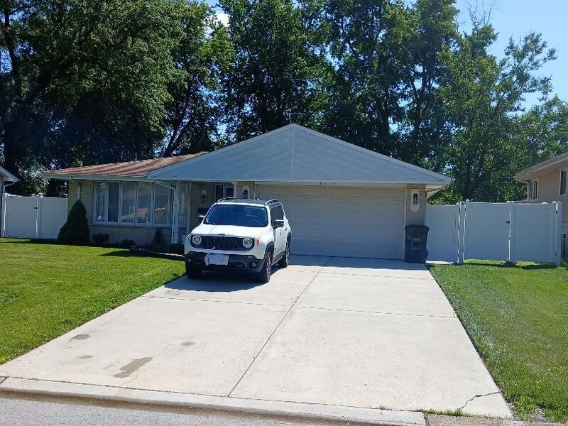 17107 Whitman Avenue Hazel Crest IL 60429