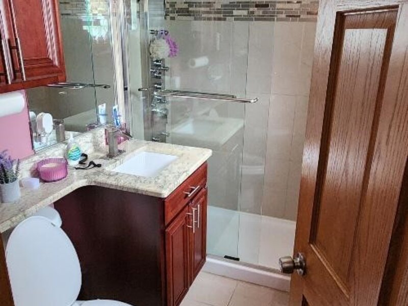 17107 Whitman Avenue Hazel Crest IL 60429