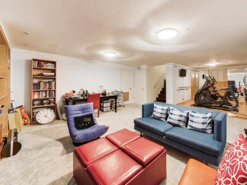 1203 E 50th Street Chicago IL 60615