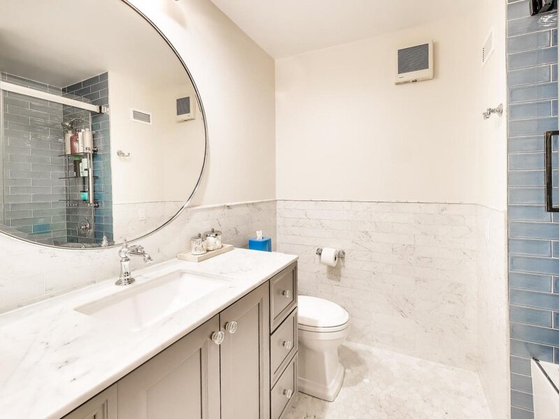 1203 E 50th Street Chicago IL 60615