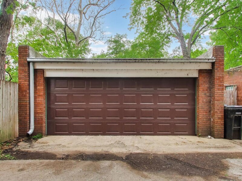 1203 E 50th Street Chicago IL 60615
