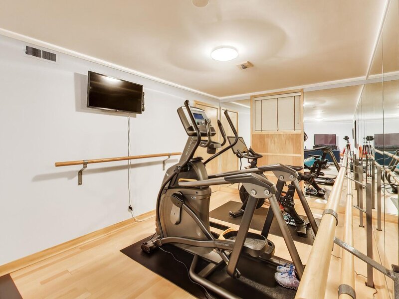 1203 E 50th Street Chicago IL 60615