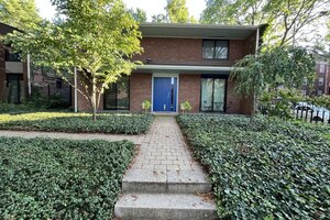 Photo of 1203 E 50th Street Chicago IL 60615