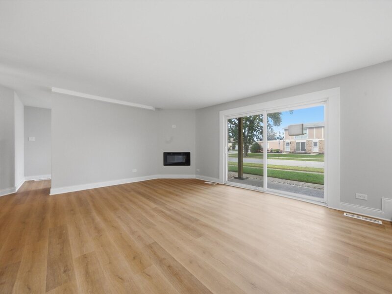 19401 Oakwood Avenue Country Club Hills IL 60478