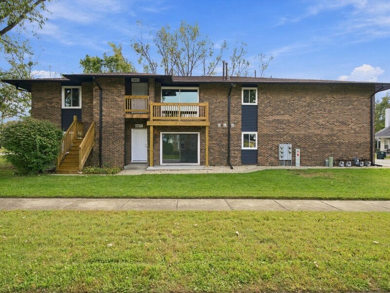 19401 Oakwood Avenue Country Club Hills IL 60478