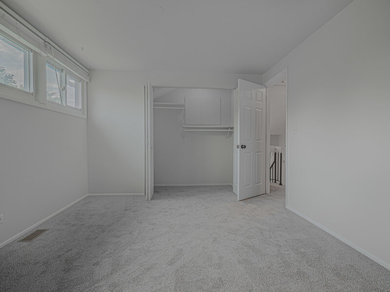 129 Delaware Drive Bolingbrook IL 60440