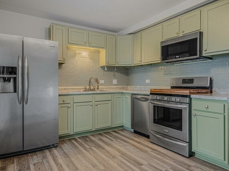 129 Delaware Drive Bolingbrook IL 60440