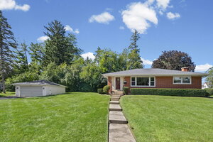 Photo of 1010 Laursen Court Antioch IL 60002