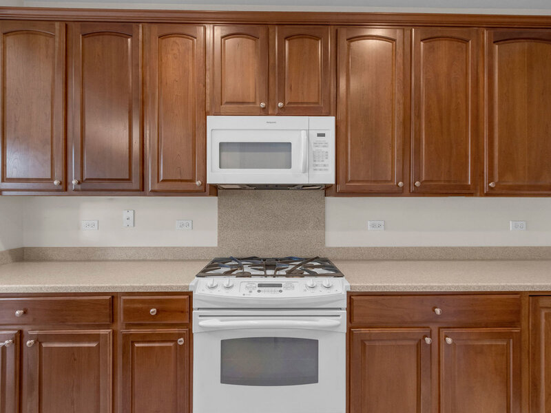 2771 Beacon Point Circle Elgin IL 60124