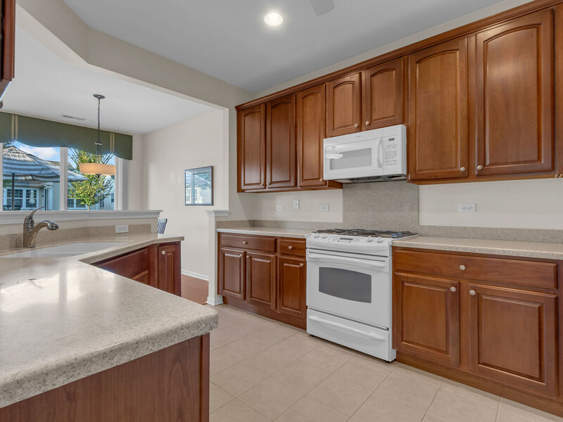 2771 Beacon Point Circle Elgin IL 60124