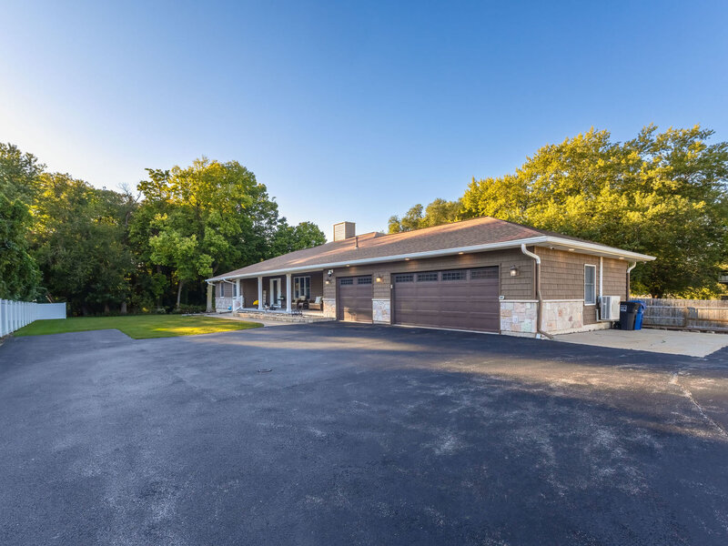 1215 53rd Street Moline IL 61265