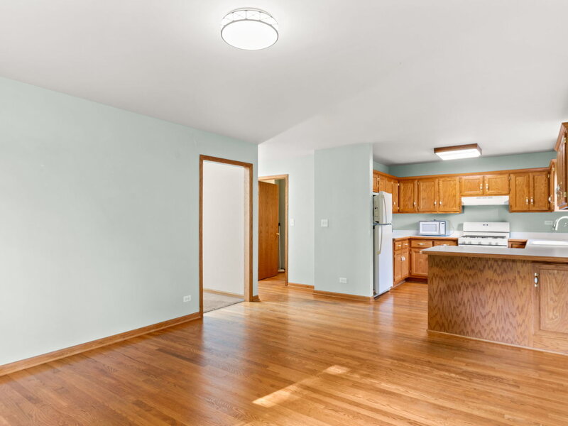 757 N First Street Elburn IL 60119