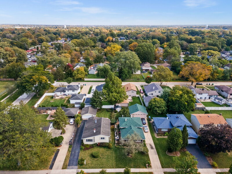 391 N Kramer Avenue Lombard IL 60148